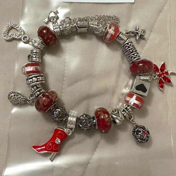 Handmade-NWOT-925 SS plated charm bracelet. Red lamp work beads variety charms - Picture 1 of 12